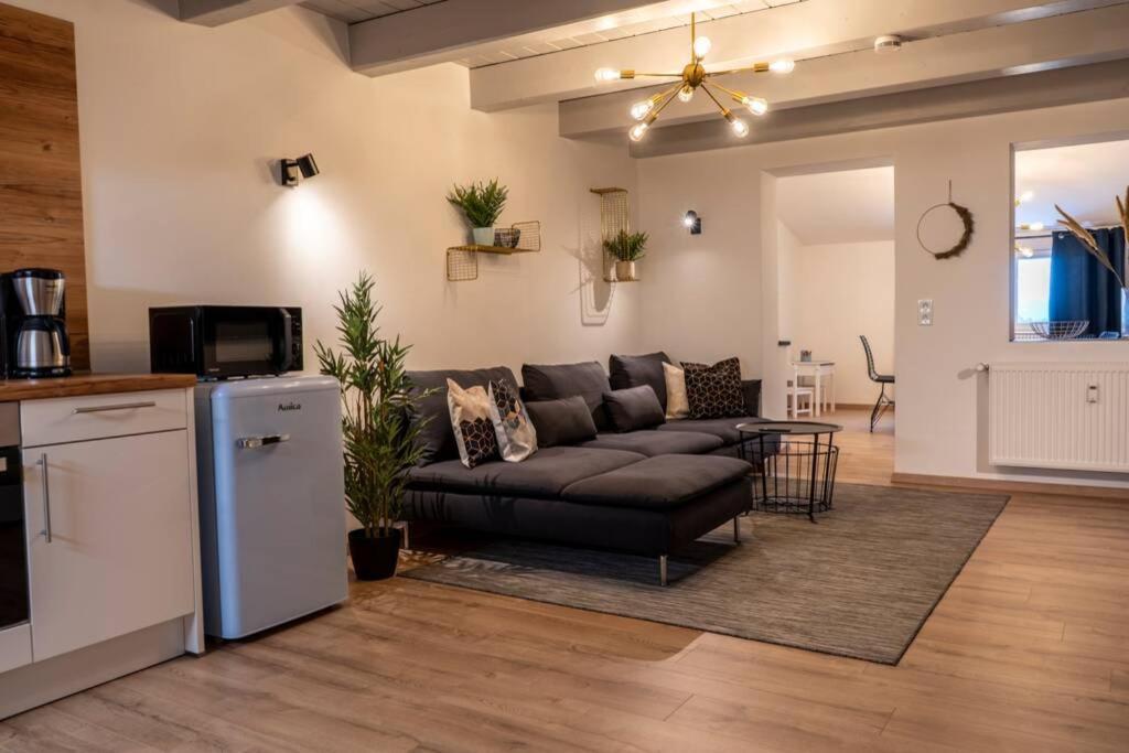 Apartment Modern Western - Blue Eging