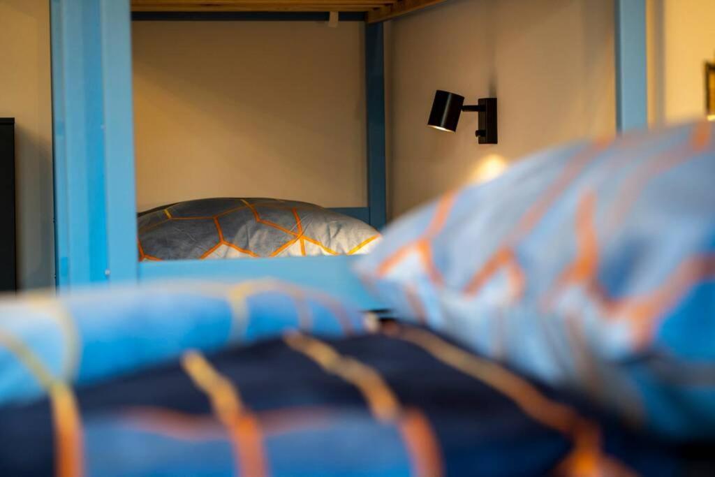 Modern Western - Blue Eging
